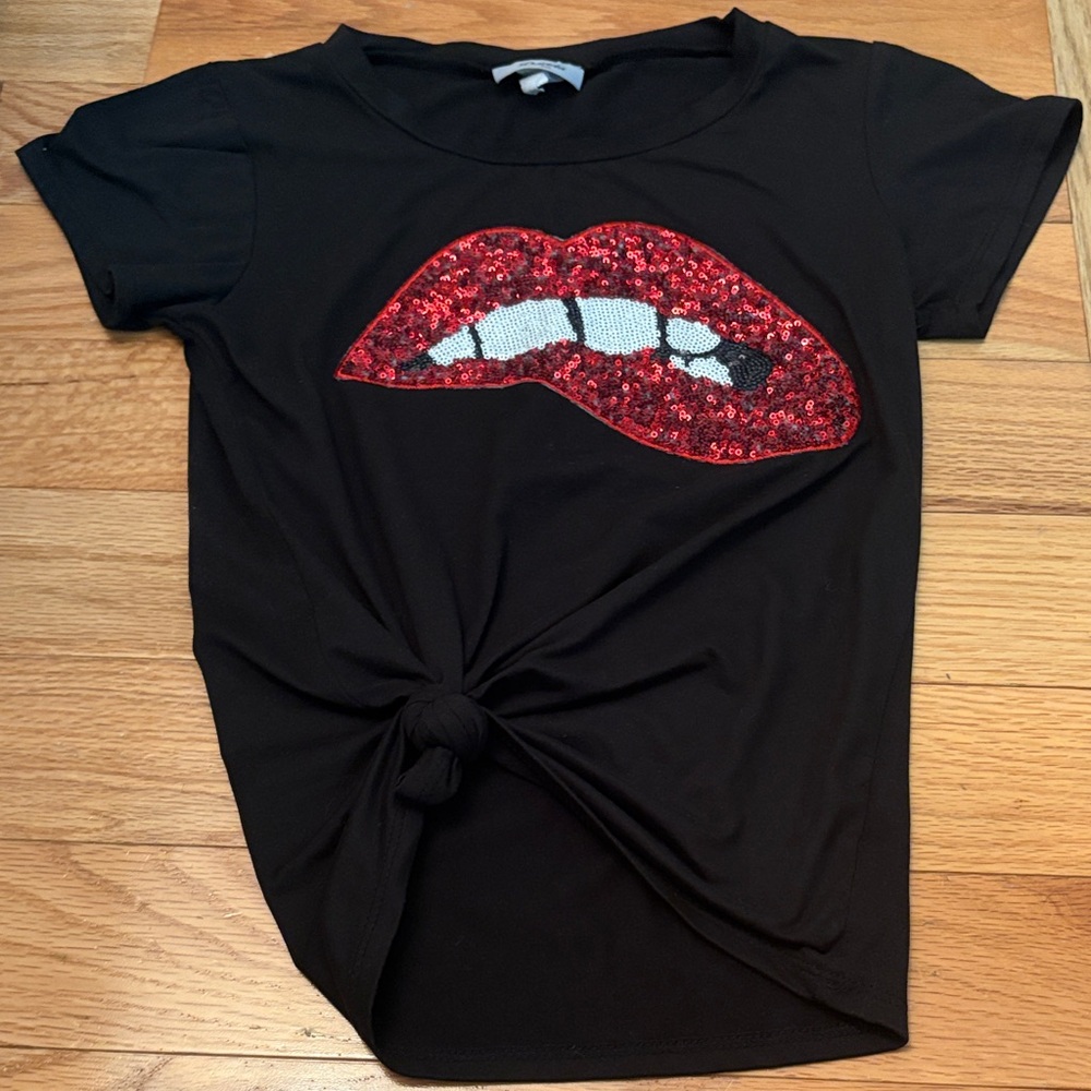 Davida Black T-Shirt with Red Sequin Lips Design